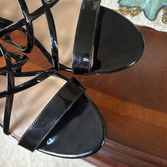 Antonio Melani Patent Leather Black Peep Toe Pumps Sling Back Heels w/ Back Zip - Picture 9 of 16